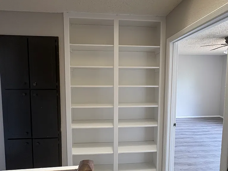 1022 Bland Dr — Photo 2