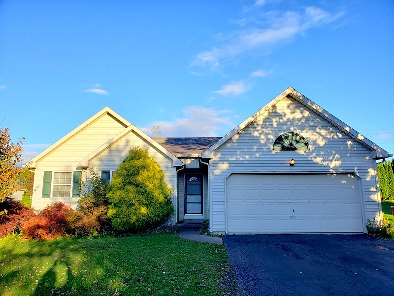 1st image of 35 Crown Dr