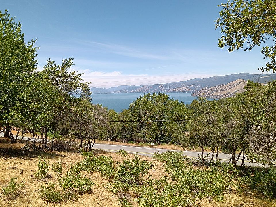 Gorgeous Lake-views at 3091 RH