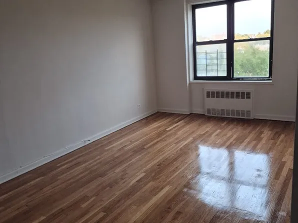 580 84th Street image 1 of 5