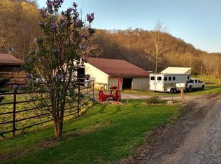 77 Shenango Rd, Beaver Falls, PA 15010