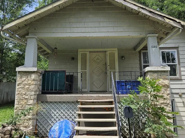 1320 9th Ave, Leavenworth, KS 66048