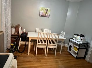 96 5th Ave, Lowell, MA 01854