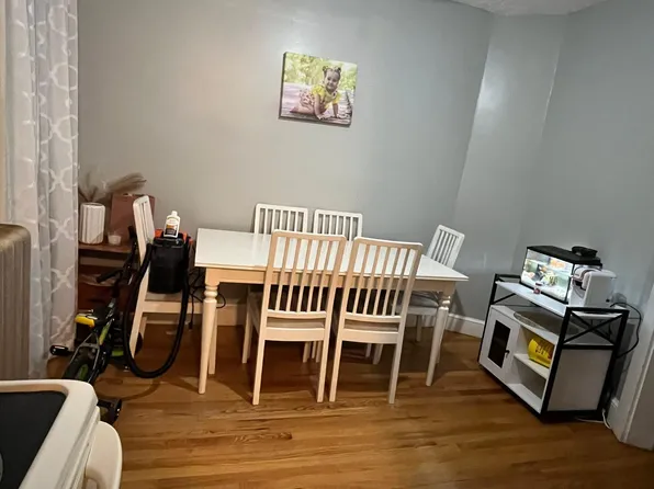 96 5th Ave, Lowell, MA 01854