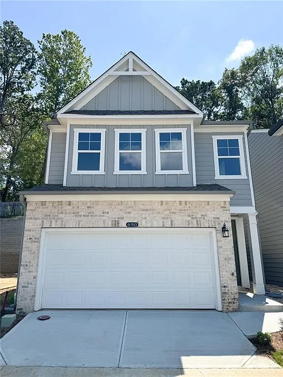 3 bed, 3.0 bath, 2046 sqft, $2,650 — Photo 1