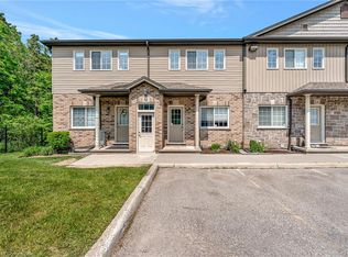 1180 Countrystone Dr #15, Kitchener, ON N2N0B9