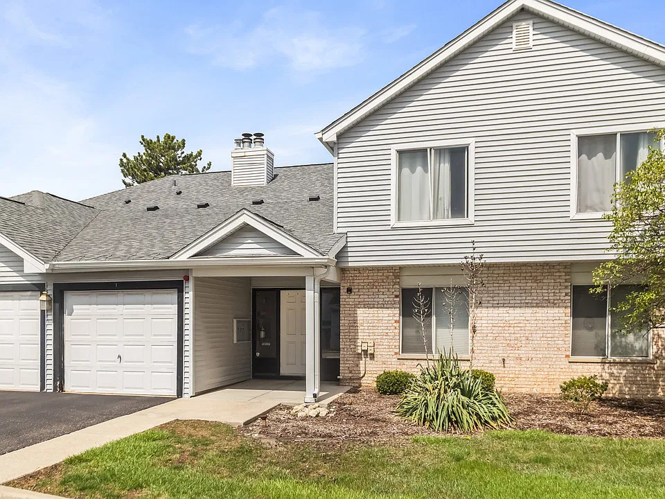 7010 Brighton Ct #204