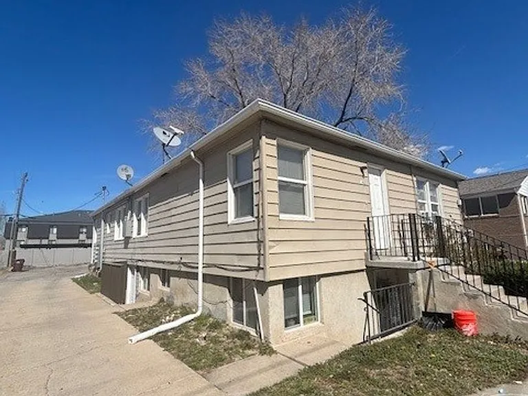 732-742 W Wasatch St — Photo 28