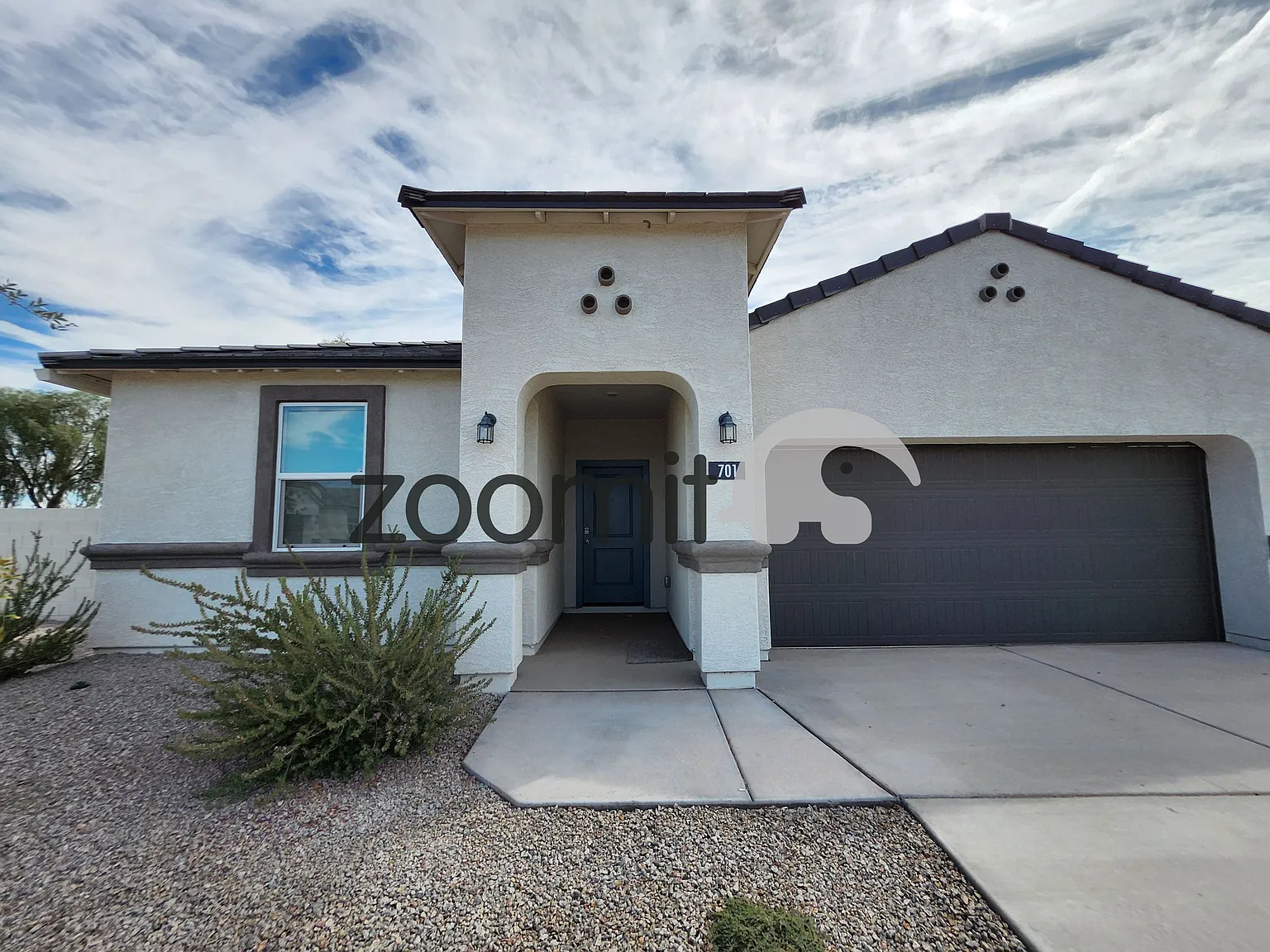 4 bed, 1825 sqft, $1,799 — Photo 2
