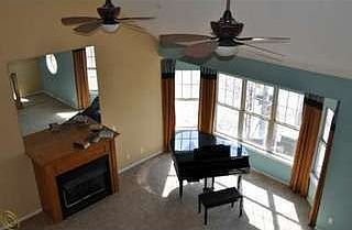 2nd image of 2442 Woodward Ave #2/1