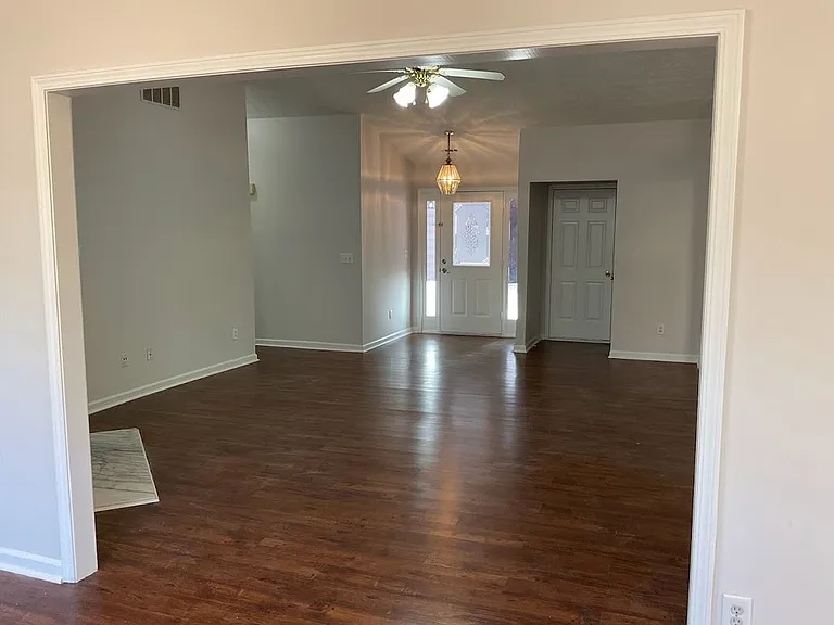 919 Autumn Glen Way — Photo 2