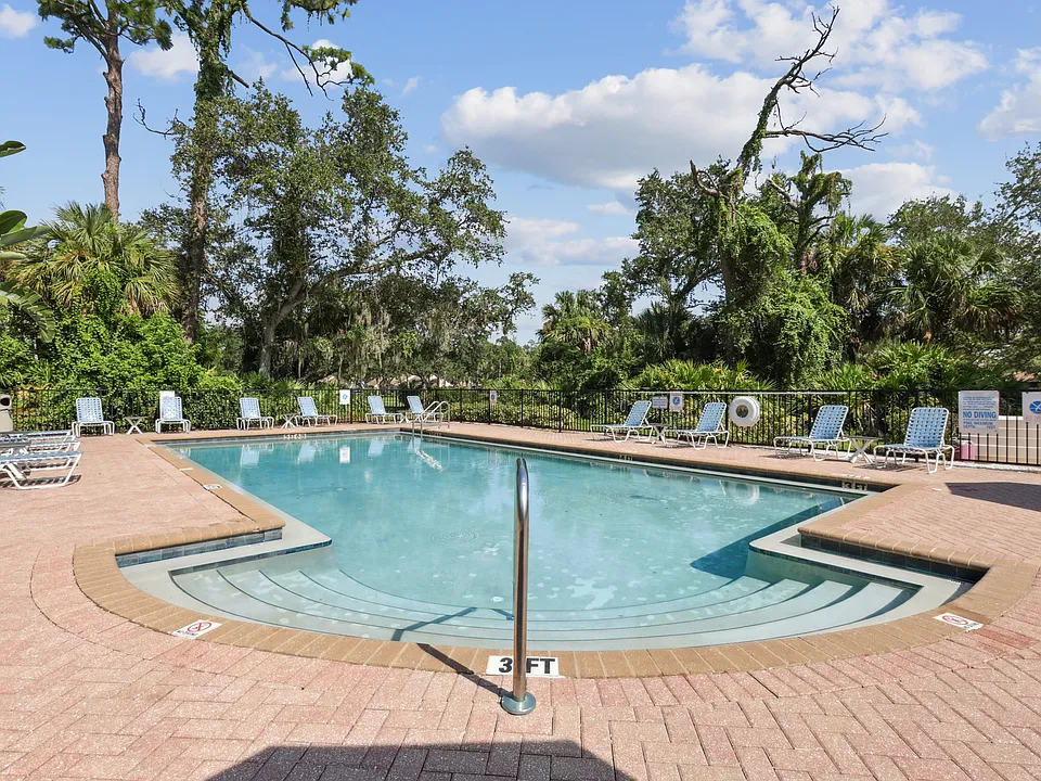 Grande Court Apartments at North Port