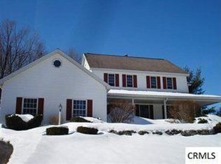 15 Kestner Ln, Troy, NY 12180