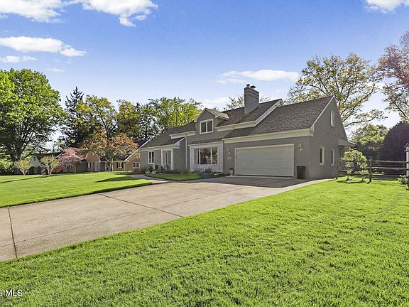 2nd image of 2128 Evergreen Rd