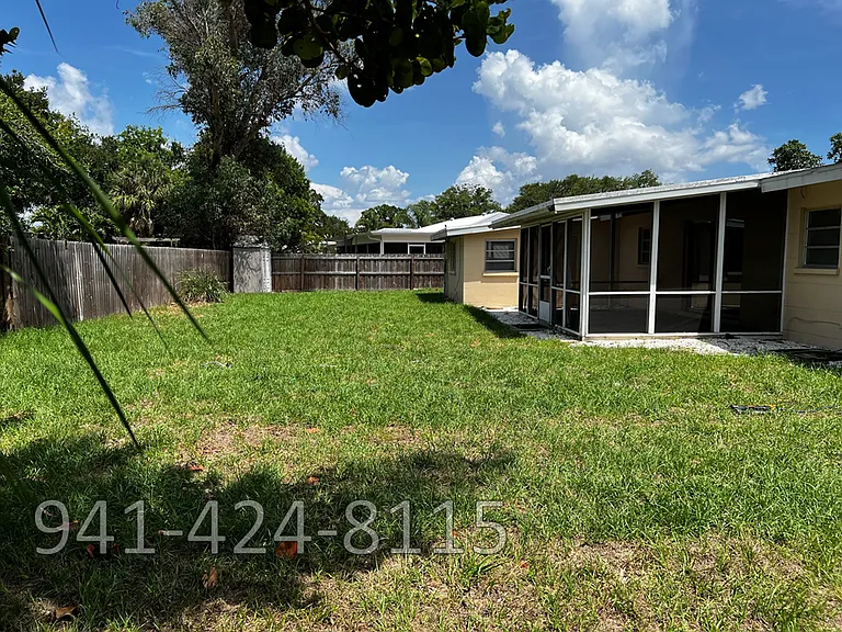 2503 Hibiscus St — Photo 23