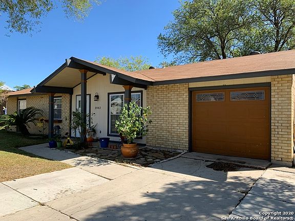 2nd image of 5982 E Midcrown Dr