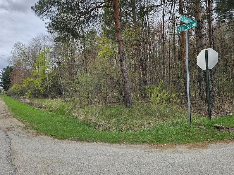 Kingston And Deford, MI 48729 Zillow