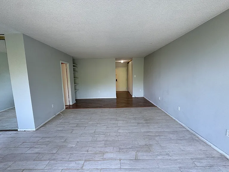 2059 Huntington Ave #702 — Photo 7