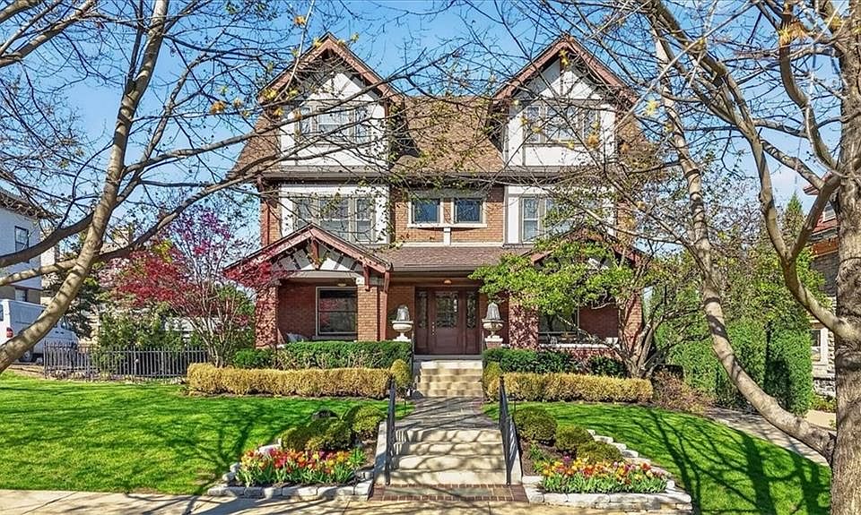 1st image of 3666 Belleview Ave