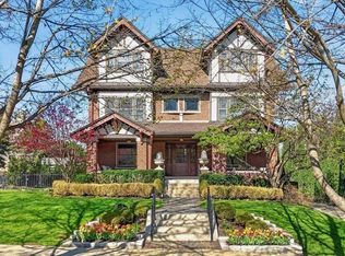 3666 Belleview Ave, Kansas City, MO 64111