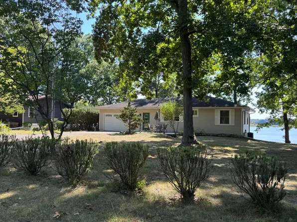 11547 Scott Park Rd, Delton, MI 49046