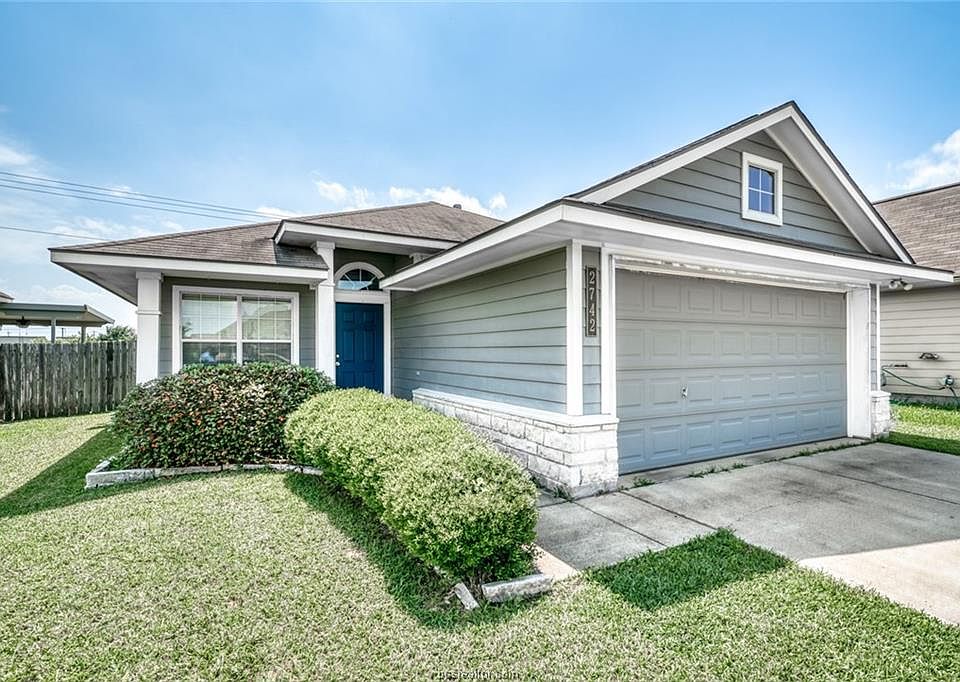 1st image of 2742 Silver Oak Dr