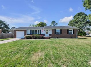 201 Dexter St E, Chesapeake, VA 23324