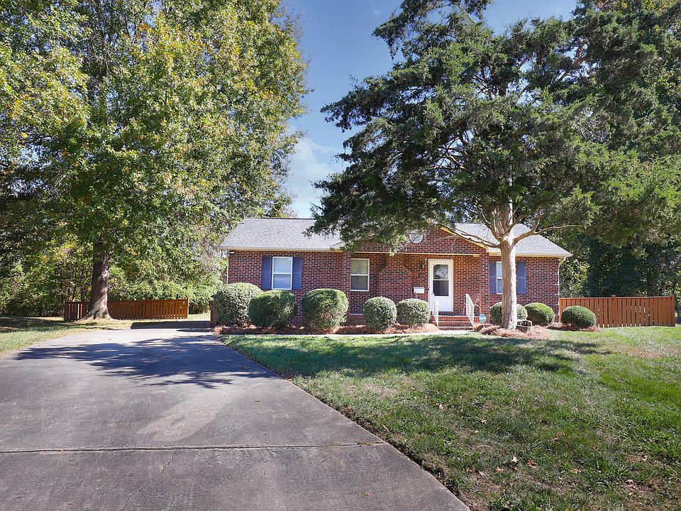 1st image of 1711 Hanover Ct