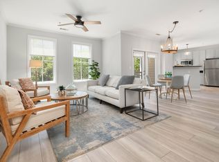 280 Seven Farms Dr Unit 202, Daniel Island, SC 29492