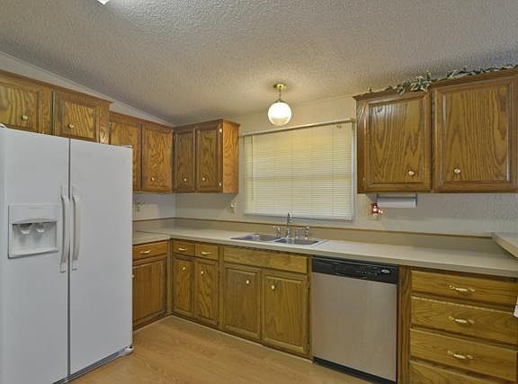 3rd image of 10236 County Road 604