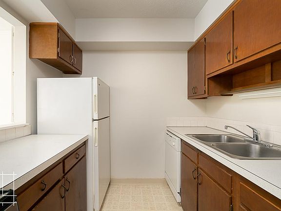 3rd image of 411 E Buttles Ave #773