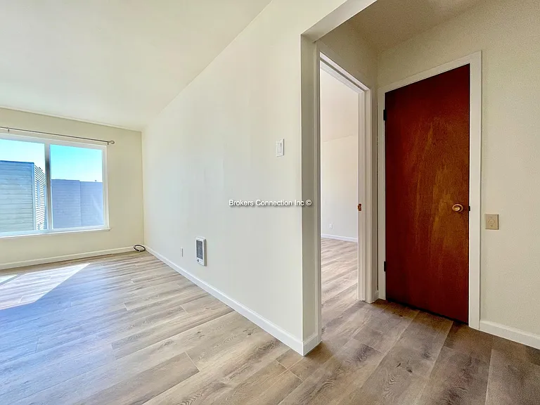 3511 Taraval St #4 — Photo 4