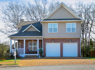 2104 Ieper Dr, Spring Hill, TN 37174
