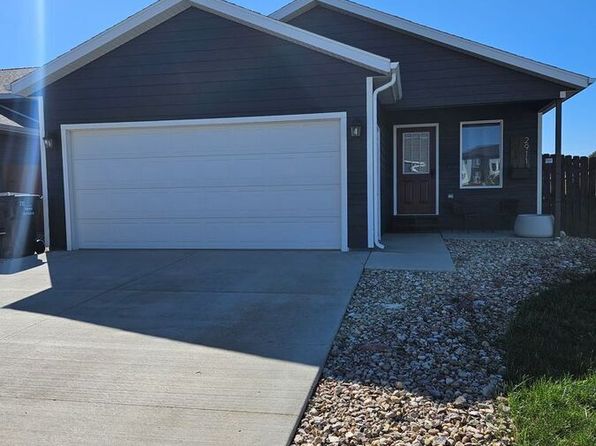 2911 Hutt Ct