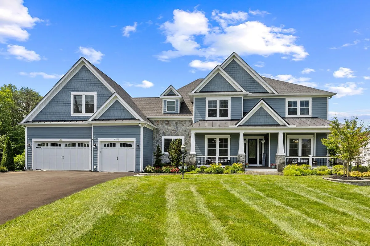 7 bed, 9.0 bath, 6944 sqft, $14,950 — Photo 1
