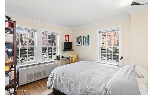 Rented by Douglas Elliman | media 7