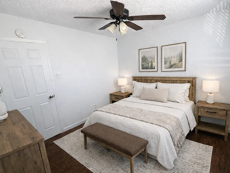 Sun Valley Apartments — Photo 47