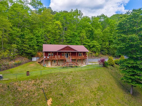 5th image of 155 Mountain Laurel Road