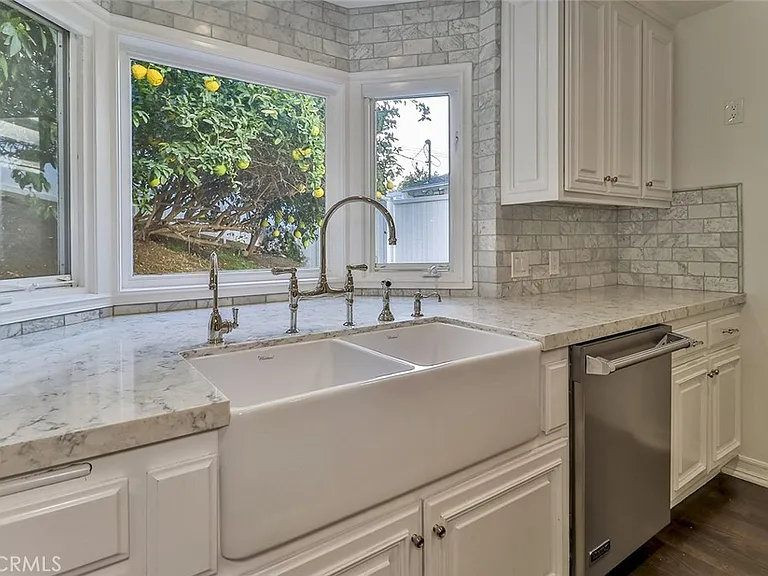 3373 Coy Dr — Photo 19