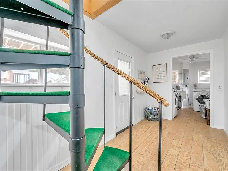 1261 12th Ct SW — Photo 34