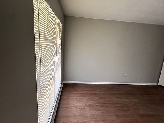 5th image of 1841 S Perkins Rd