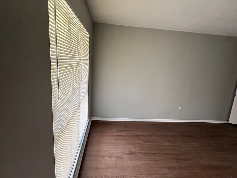 1841 S Perkins Rd — Photo 5