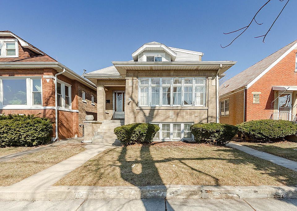 1st image of 4834 W Wellington Ave #1