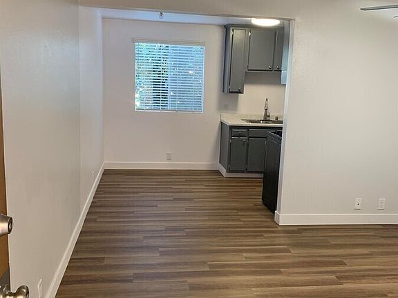 2nd image of 3325 W 139th St APT 2