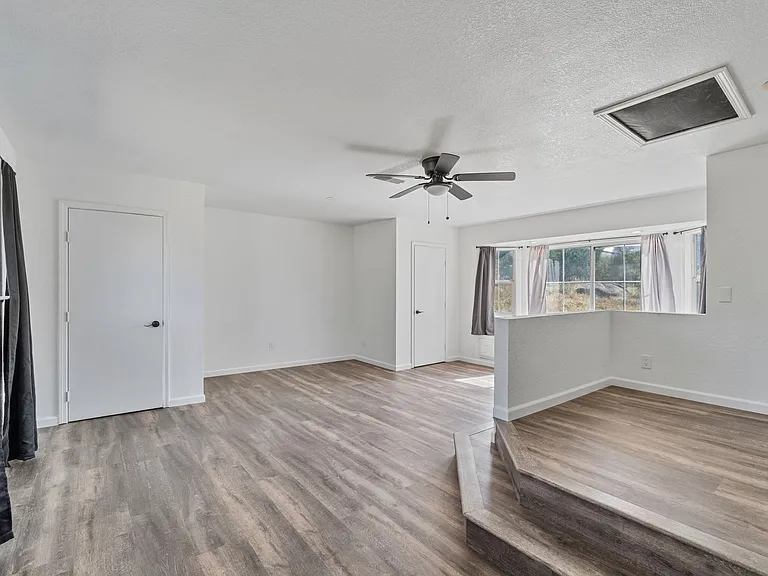31331 Auberry Rd — Photo 14