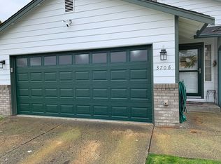 3706 48th Ave NE, Tacoma, WA