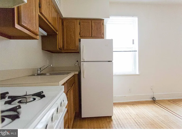 721 Spruce St #1F — Photo 5