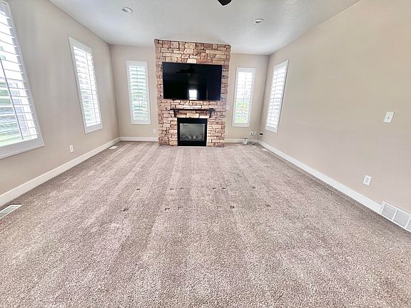 5th image of 4393 W Vermillion Dr