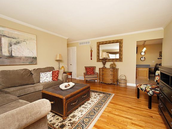 3rd image of 3758 Hermes Dr