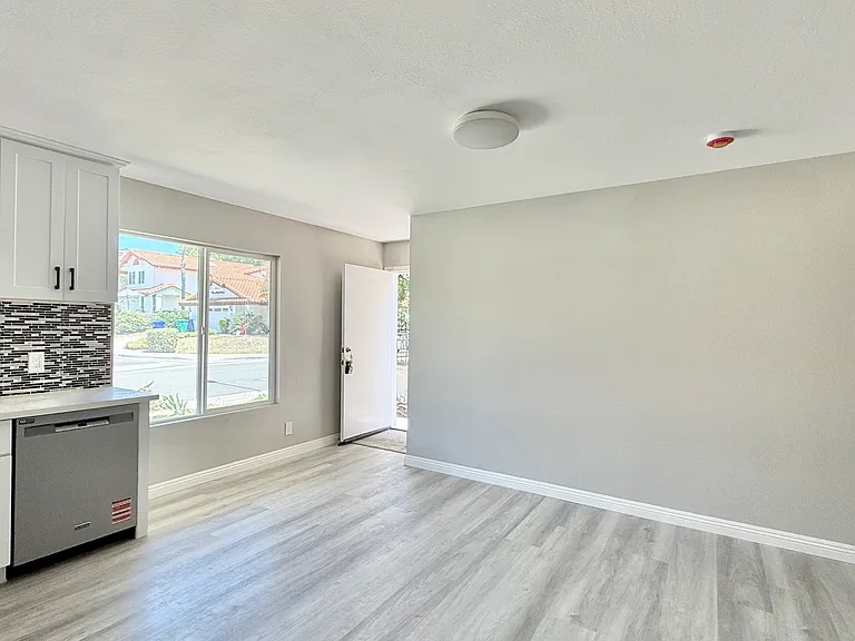 9135 Truman St — Photo 12